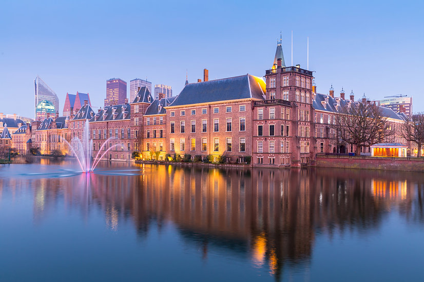 Binnenhof-Hague