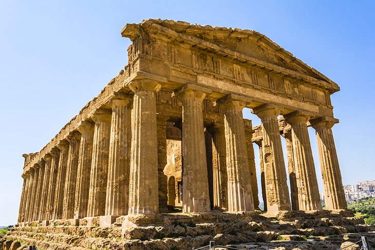 Italy-best-places-to-visit-sicily-agrigento-temple