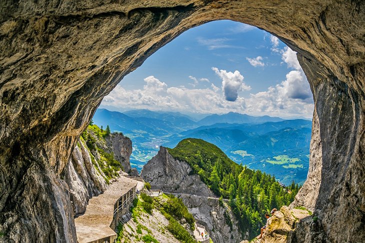 austria-in-pictures-most-beautiful-places-eisriesenwelt-cave