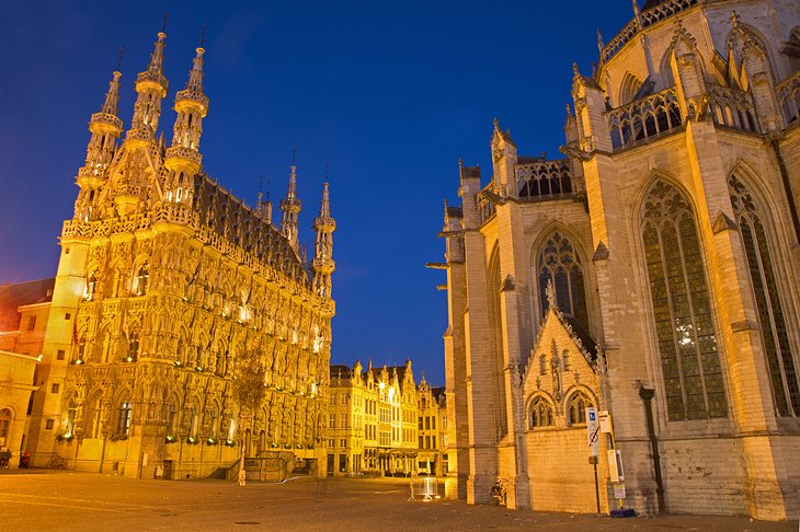 belgium-leuven-st-peters-church-at-dusk