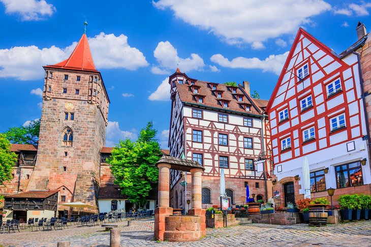 germany-top-attractions-old-town-altstadt-nuremberg