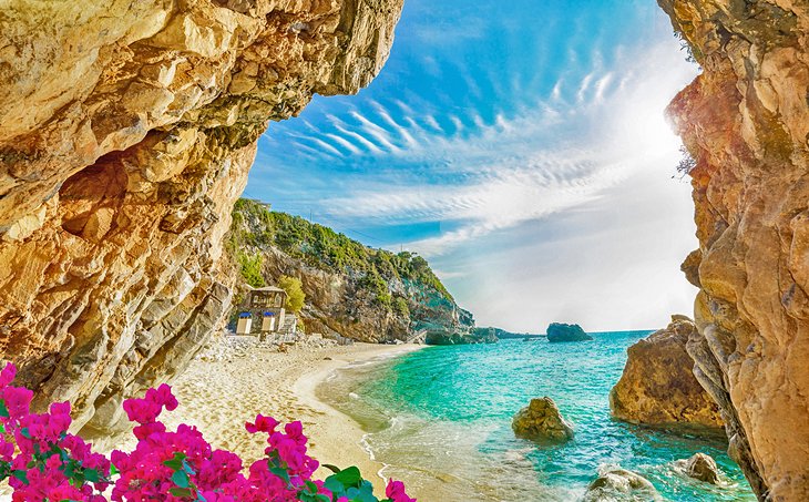 greece-top-attractions-corfu-beach