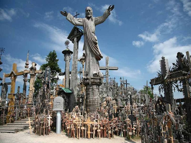 hill-of-crosses-768x576
