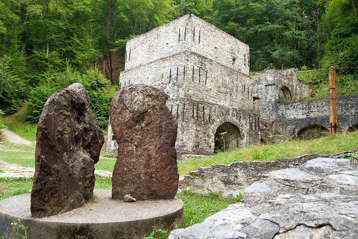 hungary-the-caves-of-lillafured