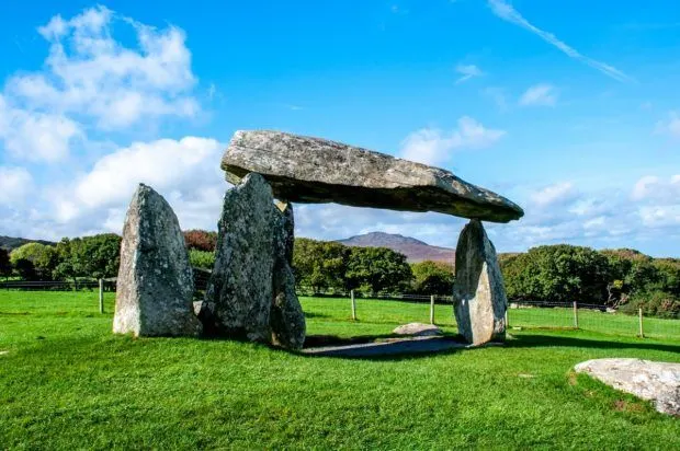 Pentre-Ifran-dolmen-Wales-620x412.jpg