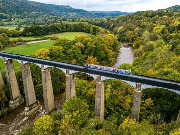 Pontcysyllte-Aqueduct-Wales-from-above-drone-620x464.jpg