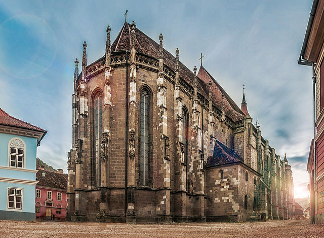 cathedrale-noire-roumanie