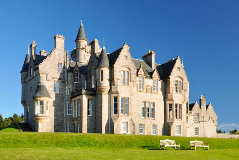 must-do-things-in-scotland-spend-the-night-in-a-scottish-castle-800x534