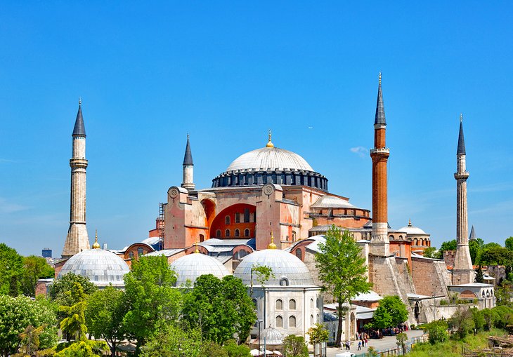 turkey-top-attractions-hagia-sophia-aya-sofya-mosque-clear-sky