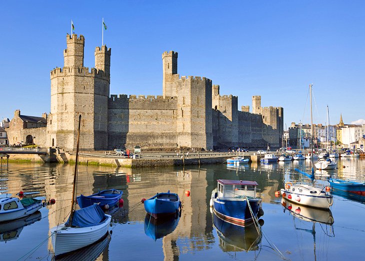 wales-caernarfon-castle