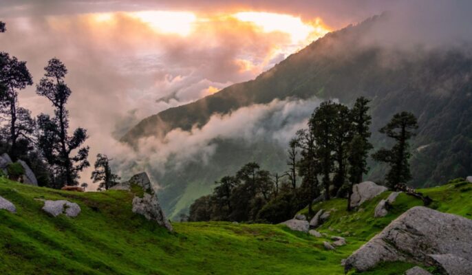 Top-10-tourist-places-to-visit-in-Himachal-Pradesh-686x400 (1)