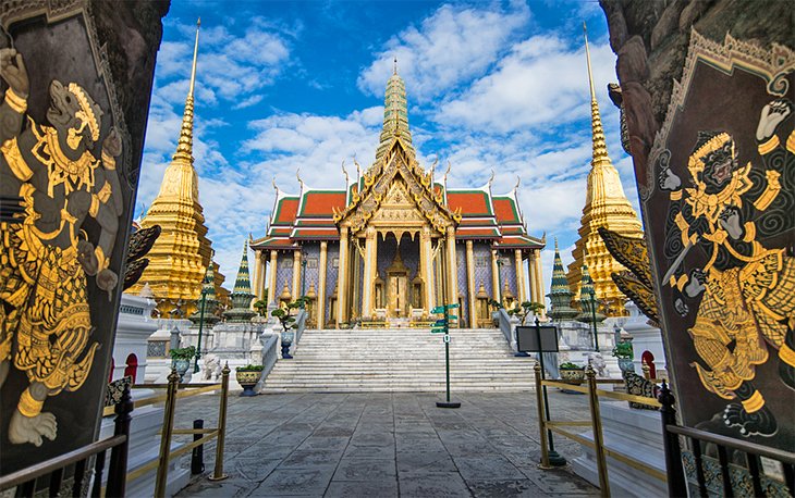 thailand-best-temples-emerald-temple-bangkok