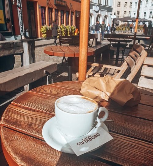 5dbf140e5ad64f340f86f9e7_coffee in riga old town