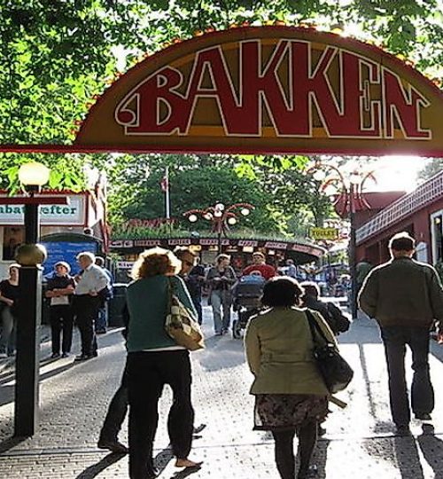 640px-bakken-entry