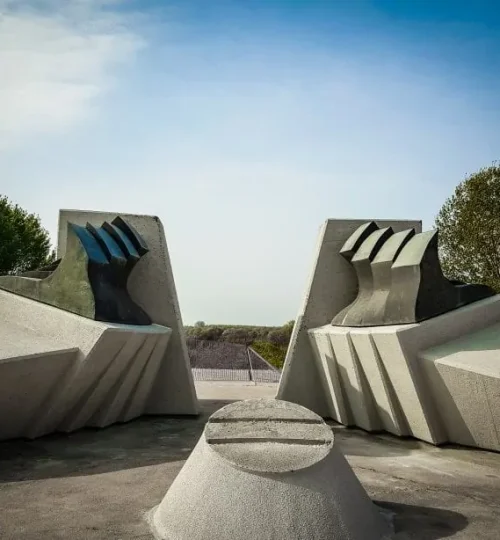 LRM_EXPORT_7971995948179_20181020_001109384-768x614