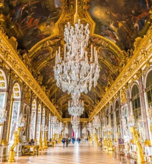 Versailles-Palace-in-France-768x512