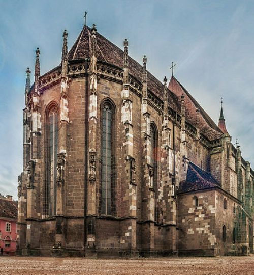 cathedrale-noire-roumanie