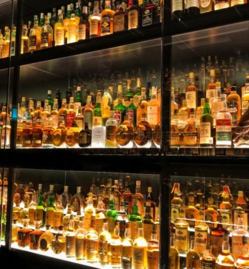 cool-things-to-do-in-scotland-sip-scotch-800x534