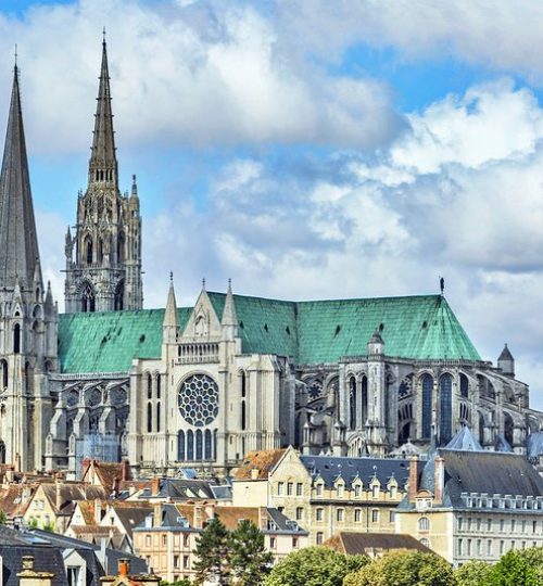france-top-attractions-cathedrale-notre-dame-de-chartres-france