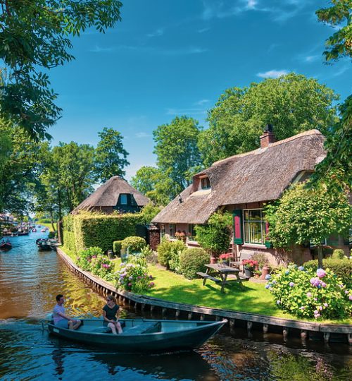 giethoorn-netherlands