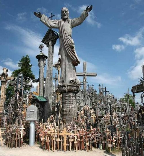 hill-of-crosses-768x576