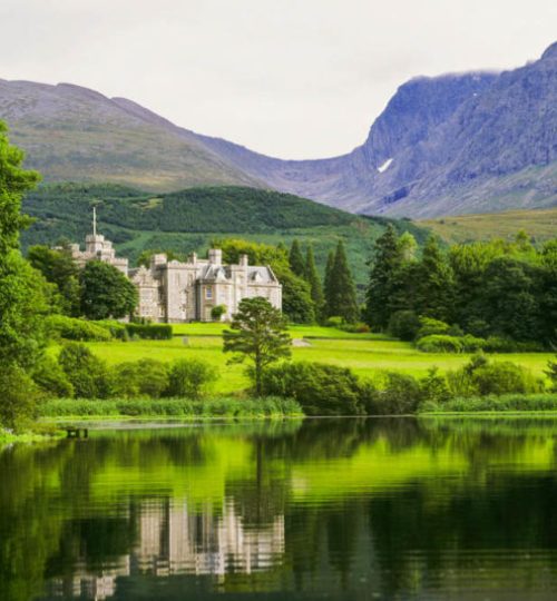 scotland-things-to-do-spend-the-night-in-a-scottish-castle-800x534