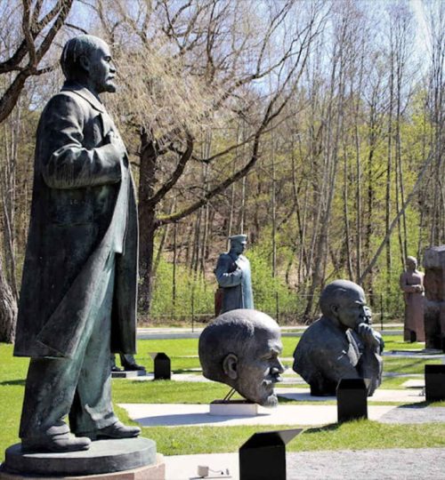 soviet-statues-graveyard-maarjamae-castle-980x735